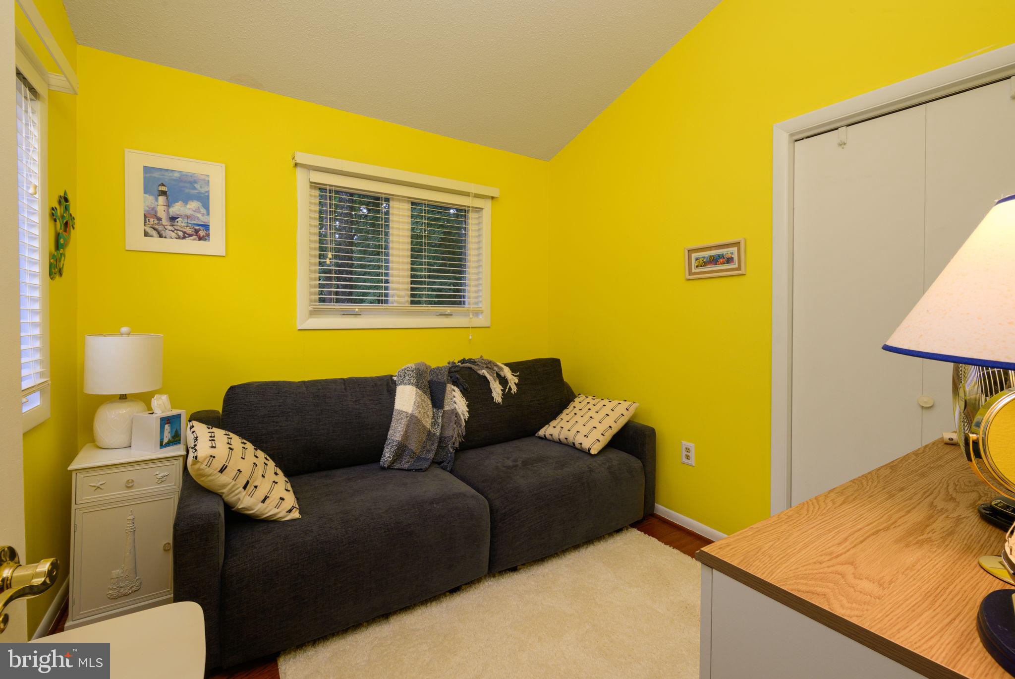 10 Gloucester Road Ocean Pines, MD 21811 - Photo 23 of 37 a living room with furniture and a window