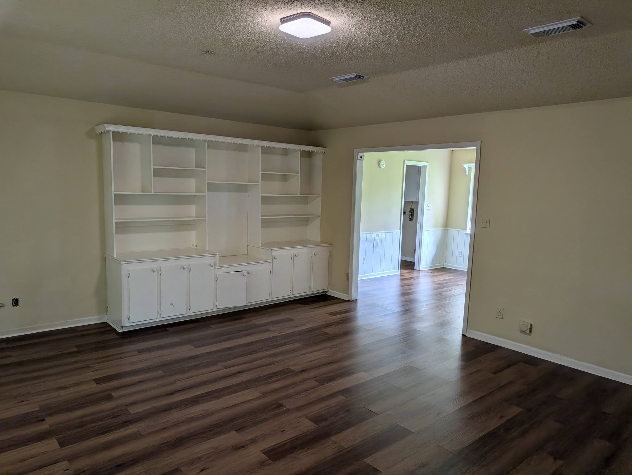 327 Primrose Road, Unit 3 Jones Creek, TX 77541 - Photo 4 of 9