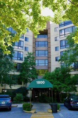 $225,000 | 1800 Clairmont Lake, Unit A412, Decatur, GA 30033