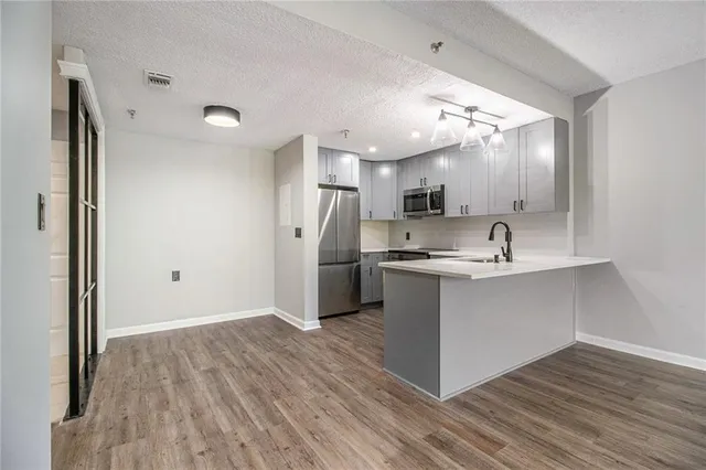 $225,000 | 1800 Clairmont Lake, Unit A412, Decatur, GA 30033