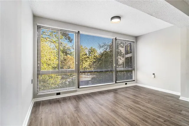 $225,000 | 1800 Clairmont Lake, Unit A412, Decatur, GA 30033