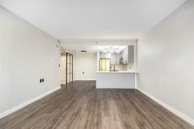 $225,000 | 1800 Clairmont Lake, Unit A412, Decatur, GA 30033