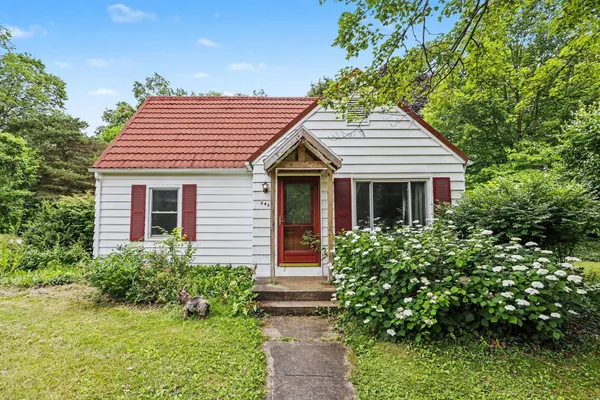 $215,900 | 6439 Oakland Drive, Portage, MI 49024