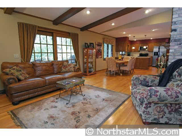 4480 Hunters Ridge Road Minnetonka, MN 55345 - Photo 5 of 10