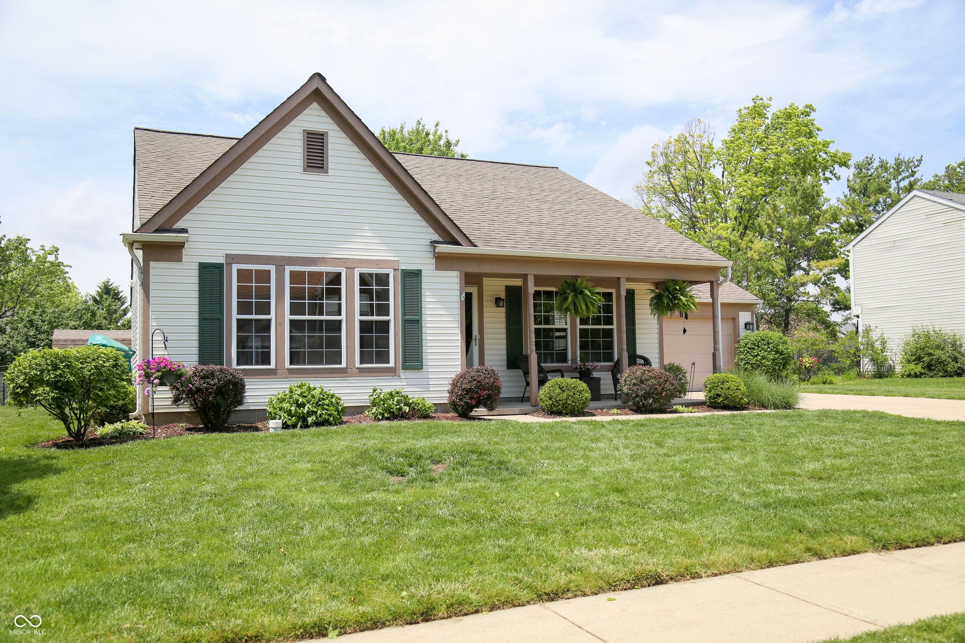 14 Daniel Circle Brownsburg, IN 46112 - Photo 2 of 35