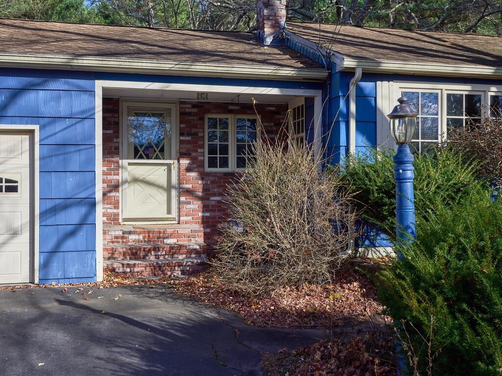 11 Beech Street Oxford, MA 01540 - Photo 3 of 40 a view of entrance of the house