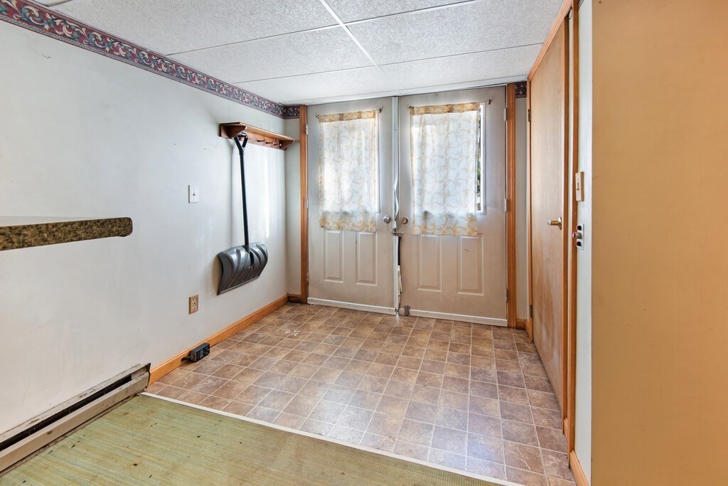 11 Beech Street Oxford, MA 01540 - Photo 39 of 40