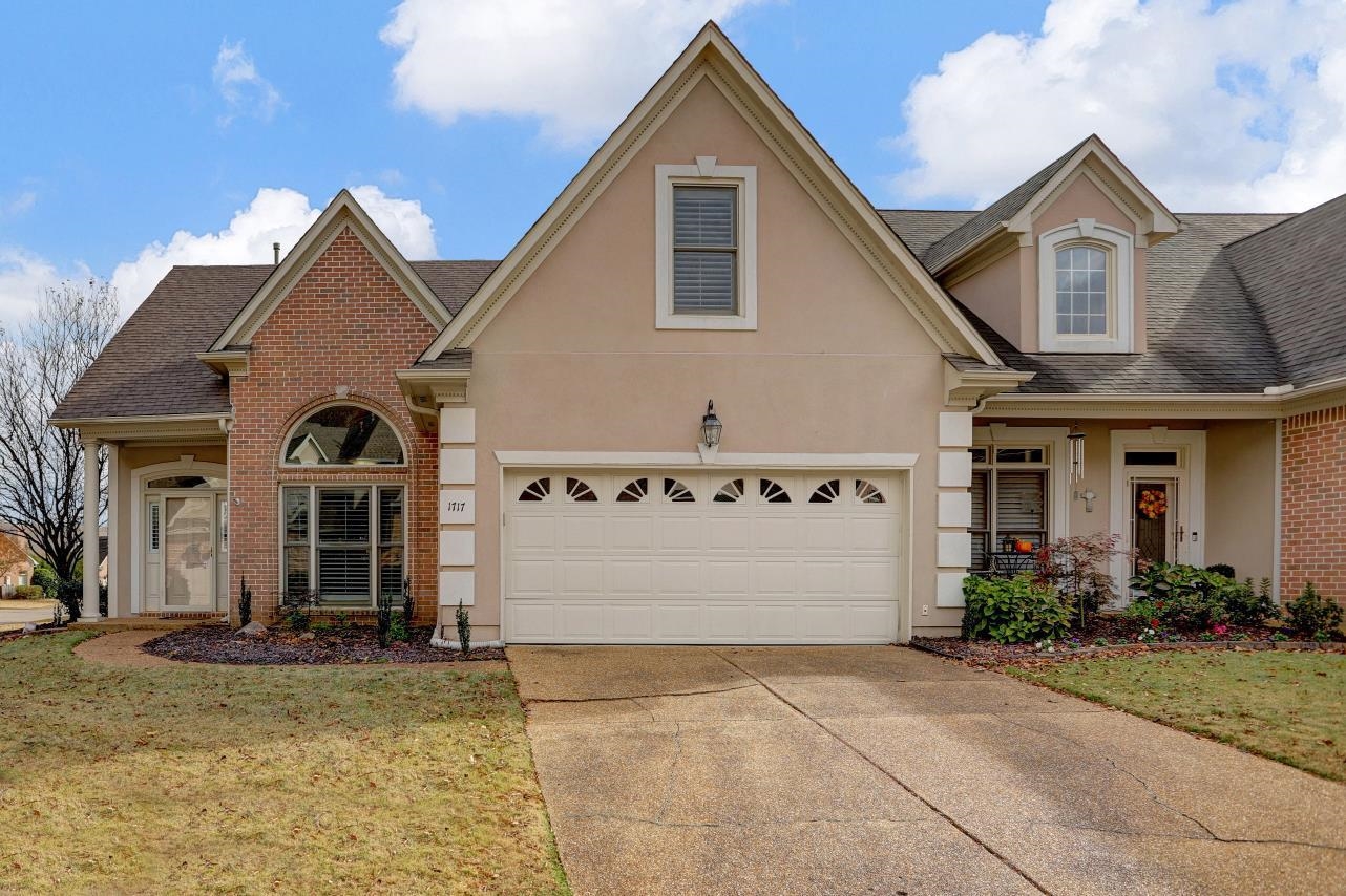 1717 Village Ridge Road Collierville, TN 38017 - Photo 2 of 33 Gallery Image 2