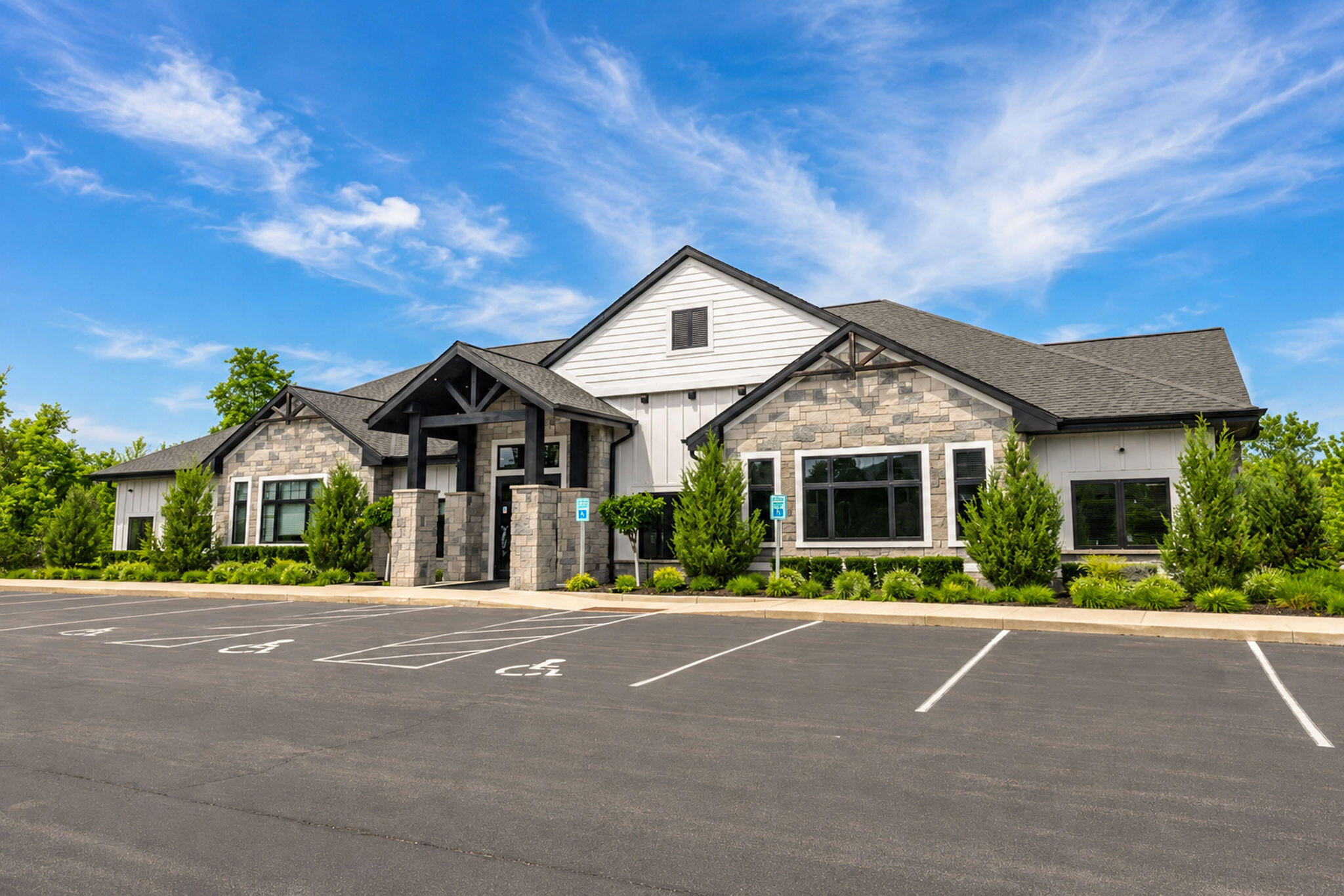 7970 West Stone Rdg Drive, Unit 851 Lannon, WI 53046 - Photo 49 of 49 Exterior Elevation and Parking