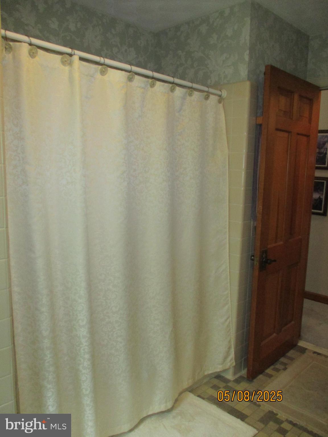 9 Montsera Road Carlisle, PA 17015 - Photo 102 of 142 Upper Level Hall Bathh