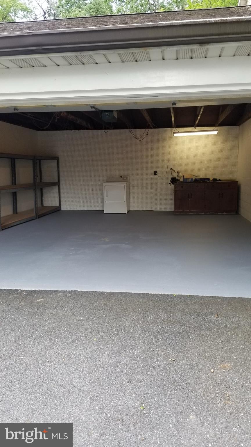 9 Montsera Road Carlisle, PA 17015 - Photo 135 of 142 Attached Garage