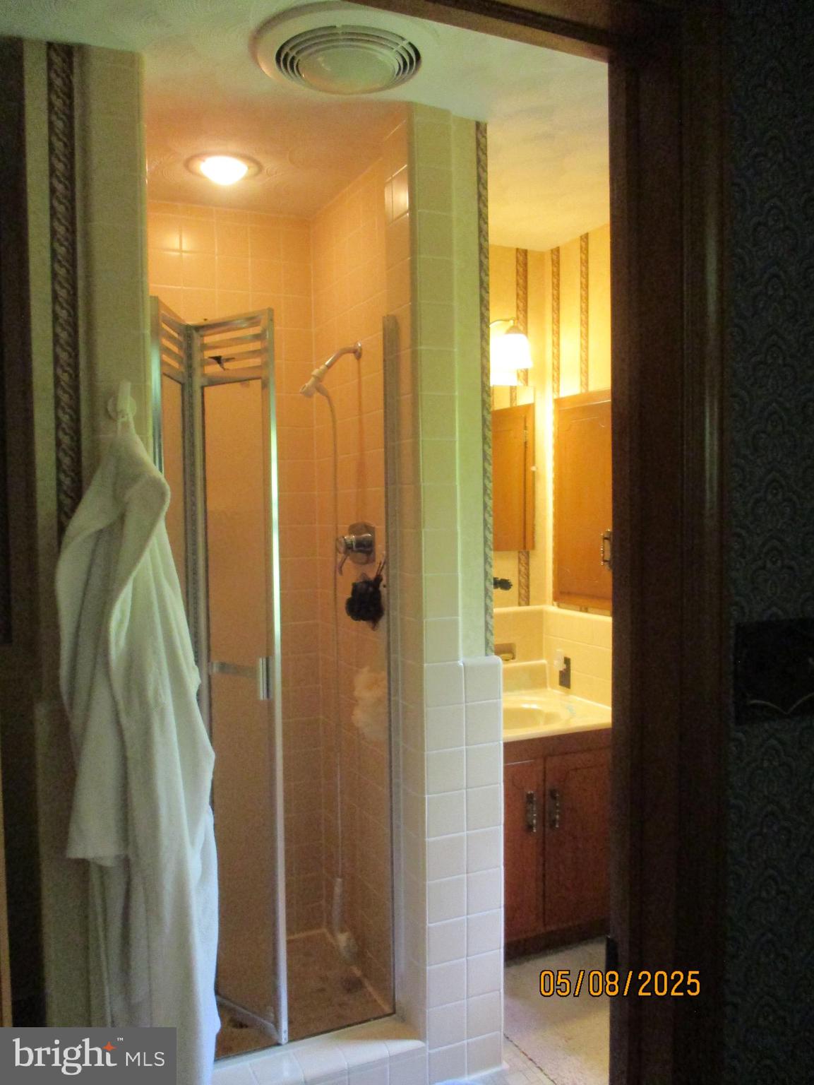 9 Montsera Road Carlisle, PA 17015 - Photo 88 of 142 a bathroom with a shower