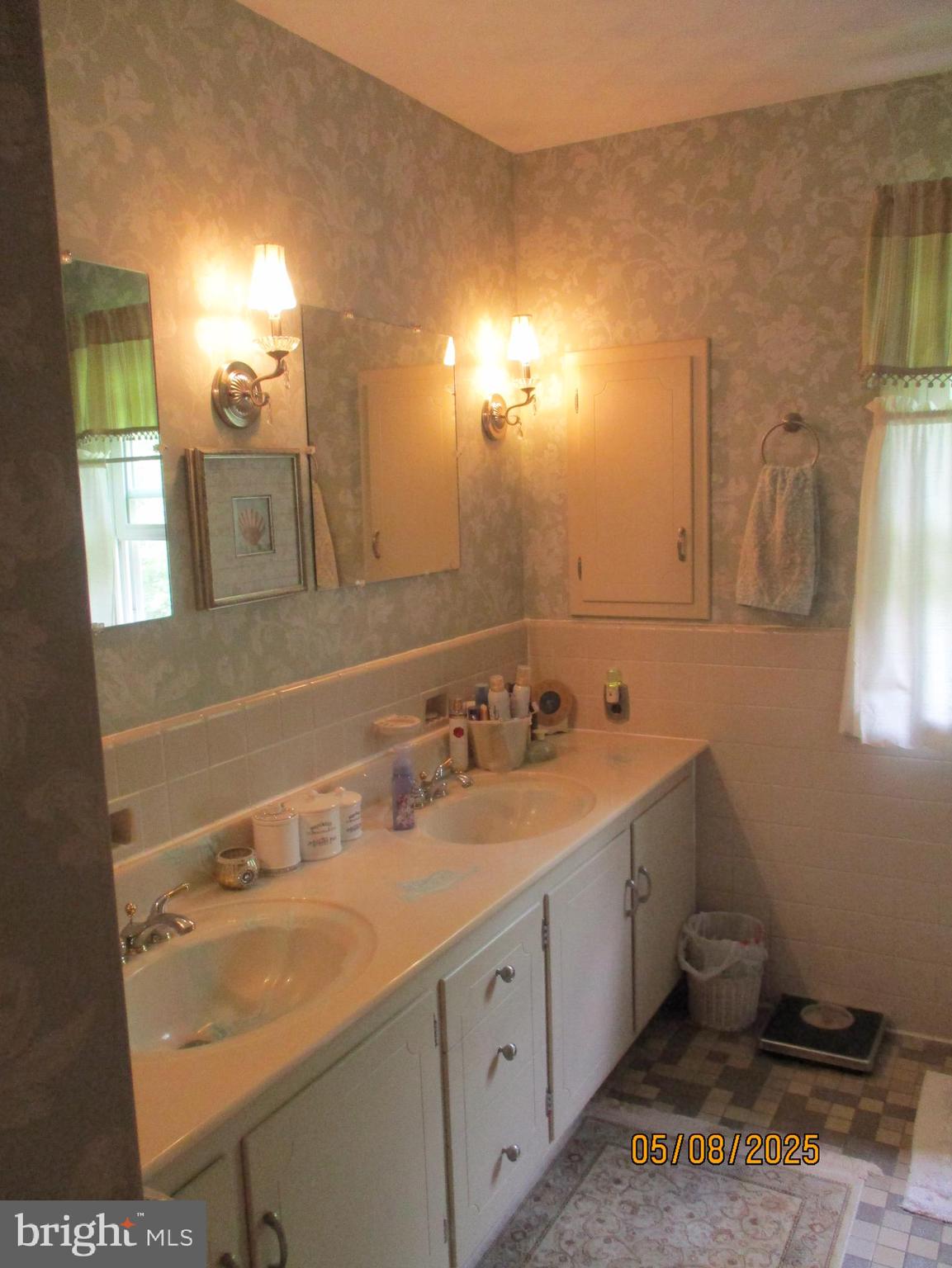 9 Montsera Road Carlisle, PA 17015 - Photo 100 of 142 a bathroom with a sink and a mirror