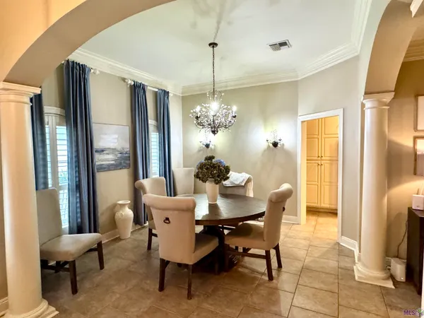 $460,000 | 401 Riverside Drive, Berwick, LA 70342