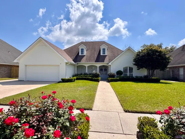 $460,000 | 401 Riverside Drive, Berwick, LA 70342