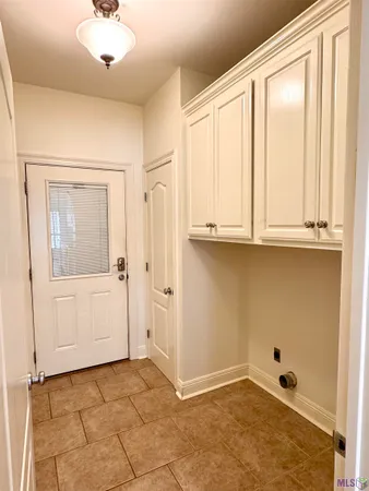 $460,000 | 401 Riverside Drive, Berwick, LA 70342