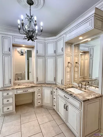 $460,000 | 401 Riverside Drive, Berwick, LA 70342