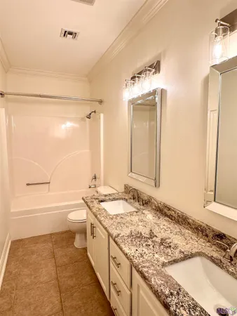 $460,000 | 401 Riverside Drive, Berwick, LA 70342