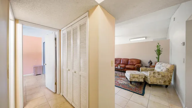 $250,000 | 3518 Tiara Way West, Jacksonville, FL 32223