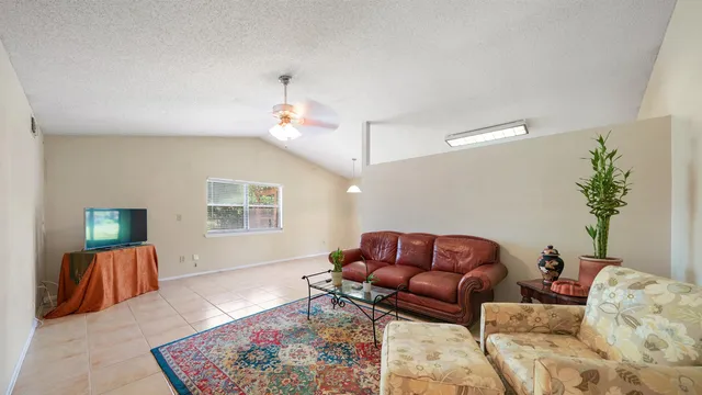 $250,000 | 3518 Tiara Way West, Jacksonville, FL 32223