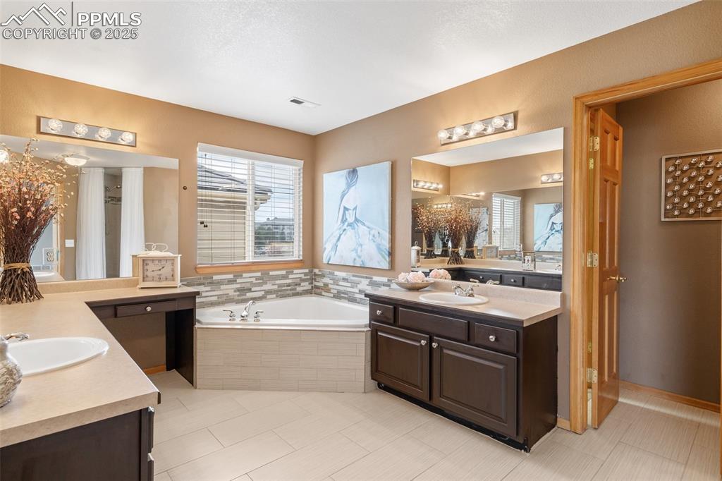 11985 Hanging Valley Way Colorado Springs, CO 80921 - Photo 19 of 41