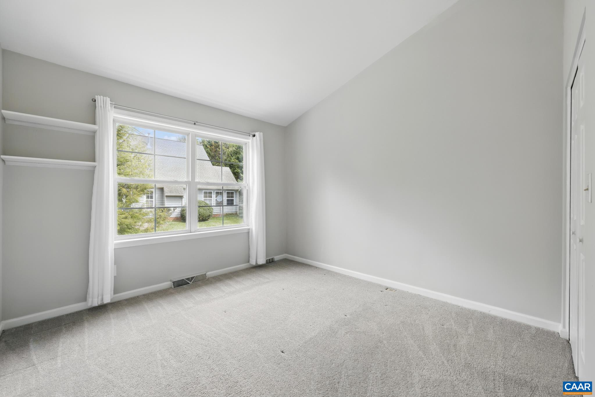 3241 Gateway Circle Charlottesville, VA 22911 - Photo 31 of 35 an empty room with windows