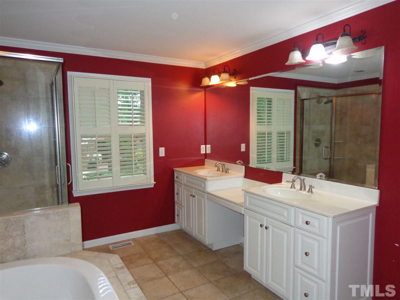 4408 Old Colony Road Raleigh, NC 27613 - Photo 4 of 21