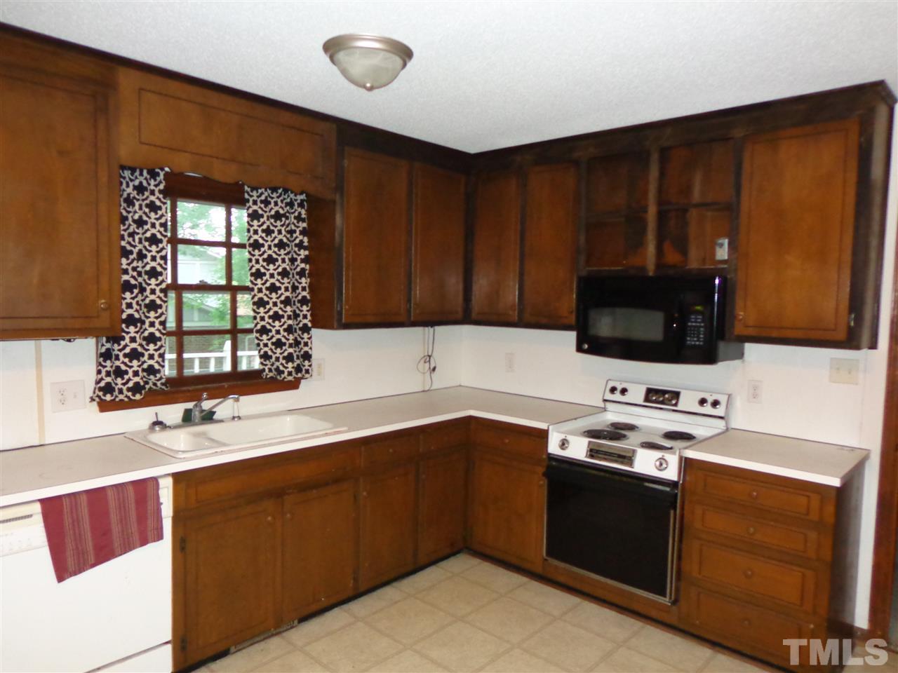 4408 Old Colony Road Raleigh, NC 27613 - Photo 10 of 21