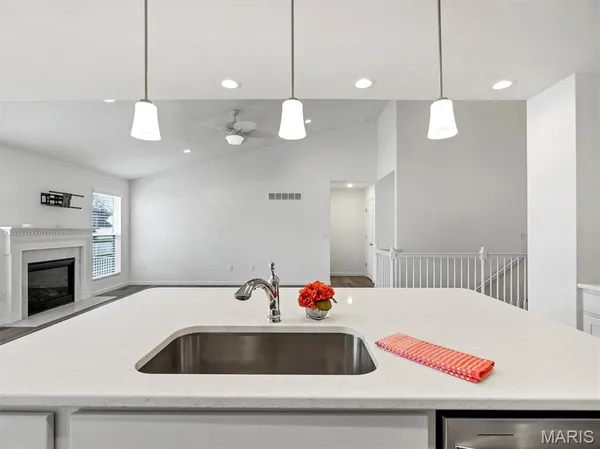 $385,000 | 144 Winter Wheat Trail, Pacific, MO 63069