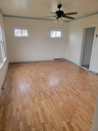 $1,500 | 8323 Highway 41, Caledonia, WI 53108