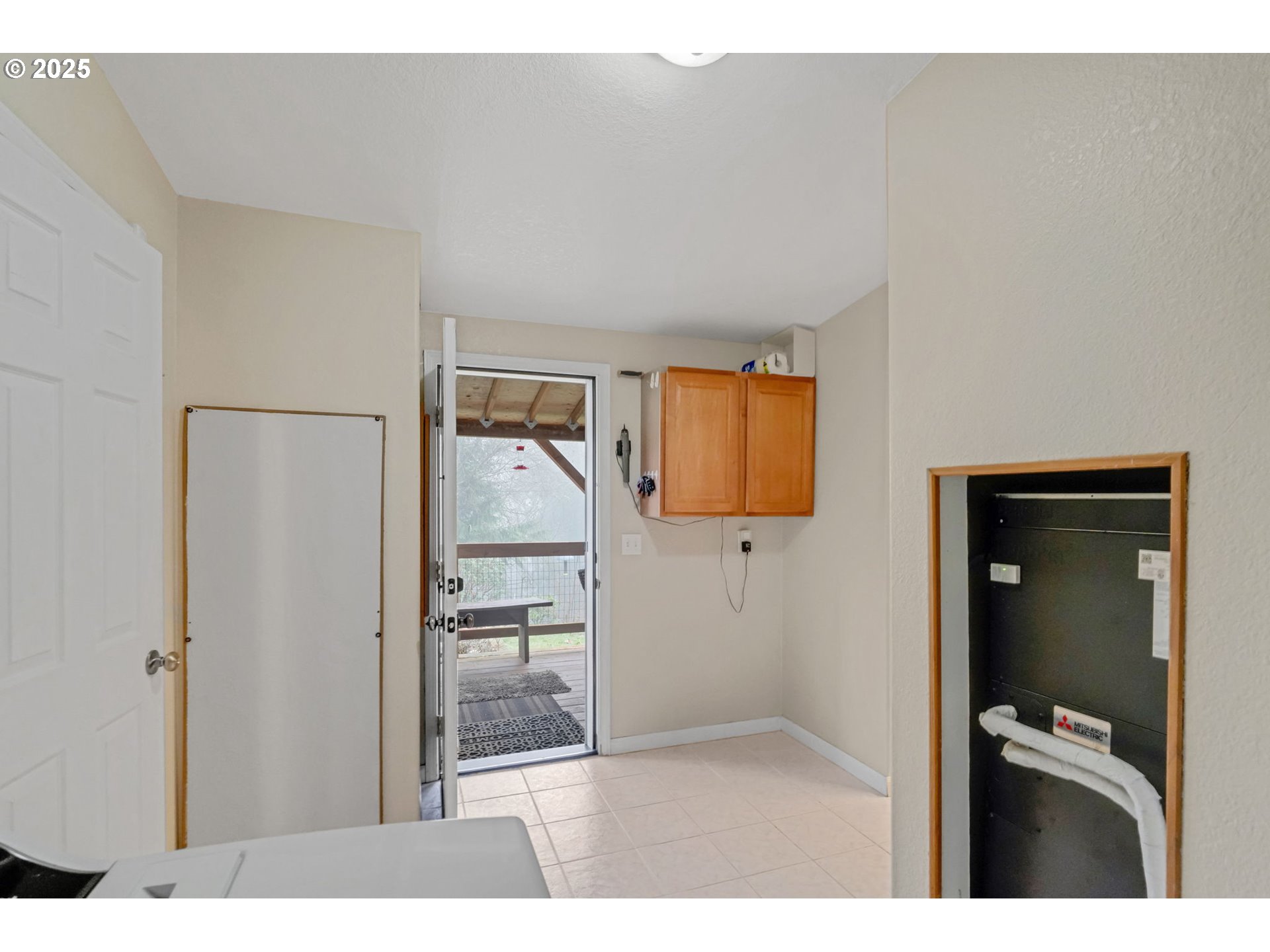 171 Car Road Longview, WA 98632 - Photo 29 of 45 a view of kitchen and wooden floor