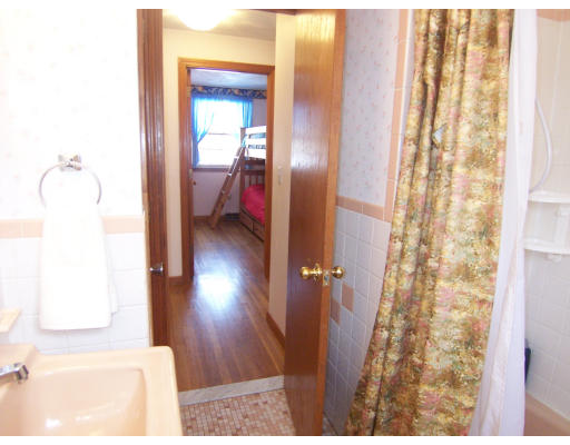 14 Hallowell Road Foxboro, MA 02035 - Photo 14 of 30 Gallery Image 14