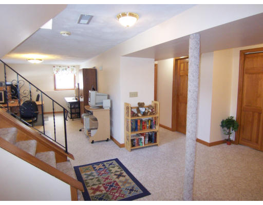 14 Hallowell Road Foxboro, MA 02035 - Photo 22 of 30 Gallery Image 22