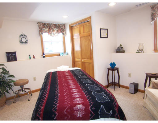 14 Hallowell Road Foxboro, MA 02035 - Photo 28 of 30 Gallery Image 28