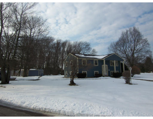 14 Hallowell Road Foxboro, MA 02035 - Photo 3 of 30 Gallery Image 3