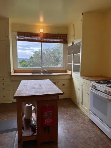 $1,425,000 | 46 Valley View Road, Watsonville, CA 95076