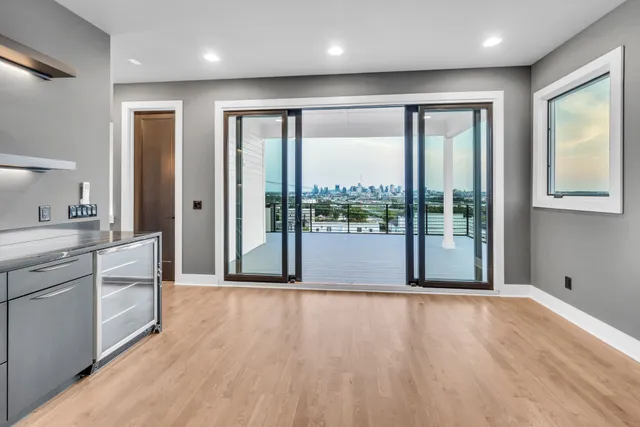 $7,990 | 15 A Fern Avenue, Nashville, TN 37207