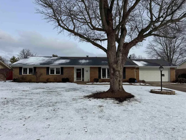 $211,000 | 1306 North Balsam Drive, Muncie, IN 47304