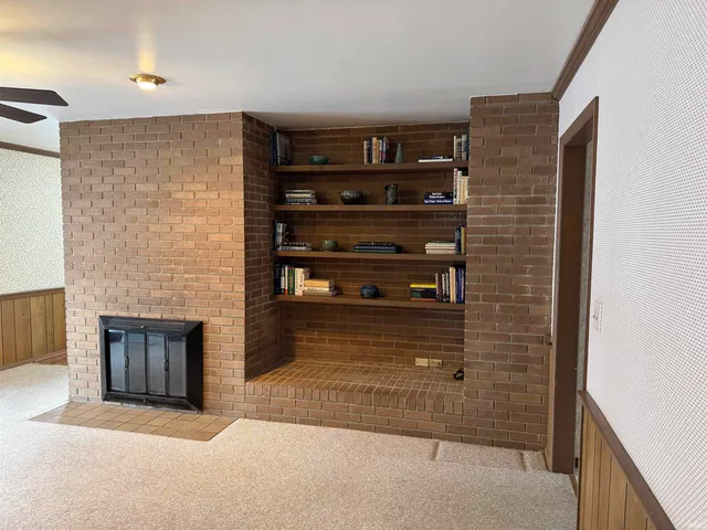 $211,000 | 1306 North Balsam Drive, Muncie, IN 47304