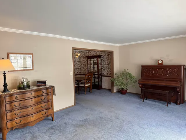 $211,000 | 1306 North Balsam Drive, Muncie, IN 47304