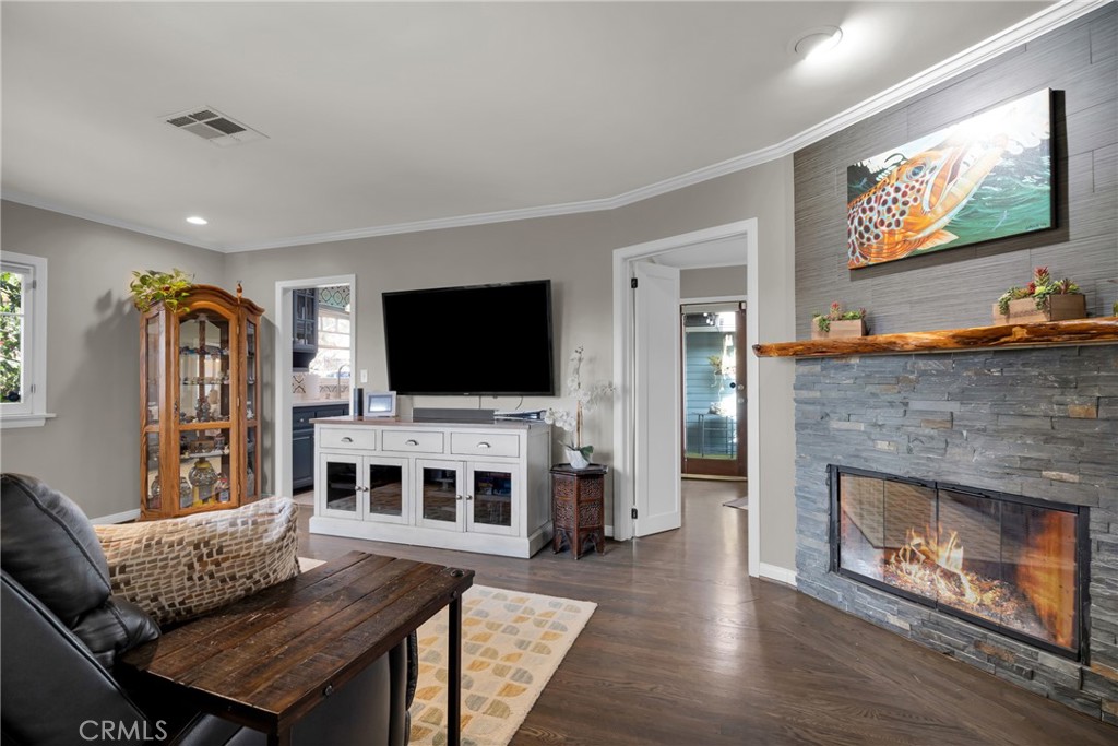 3801 Elma Road Pasadena, CA 91107 - Photo 3 of 42