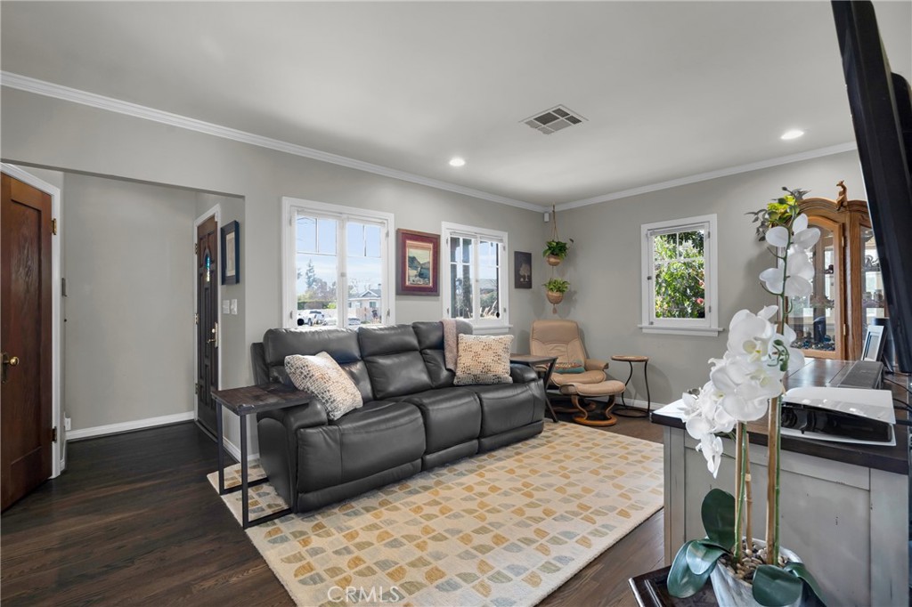 3801 Elma Road Pasadena, CA 91107 - Photo 4 of 42