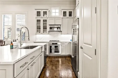 $679,500 | 780 Sid Rich Drive, Irving, TX 75039