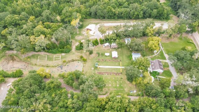 $1,800,000 | 1862 Bushville Highway, Arnaudville, LA 70512