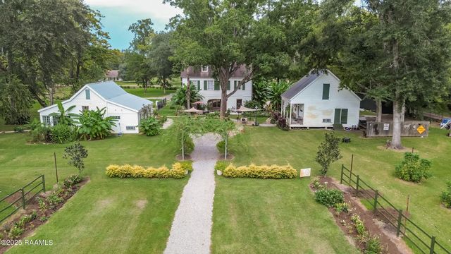 $1,800,000 | 1862 Bushville Highway, Arnaudville, LA 70512