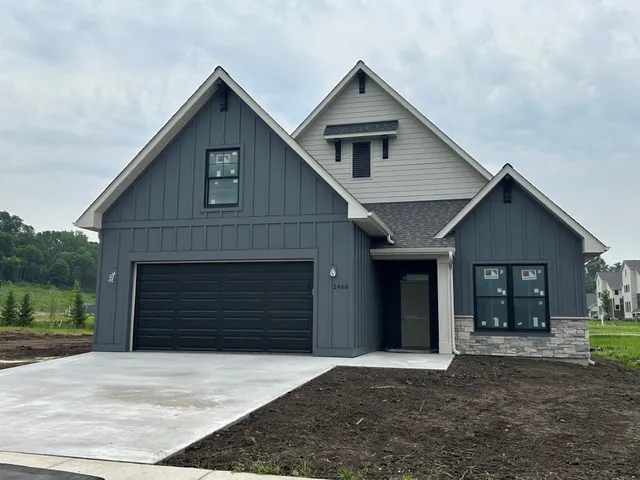 $755,400 | 2469 Sharon Lane, Hudson, WI 54016