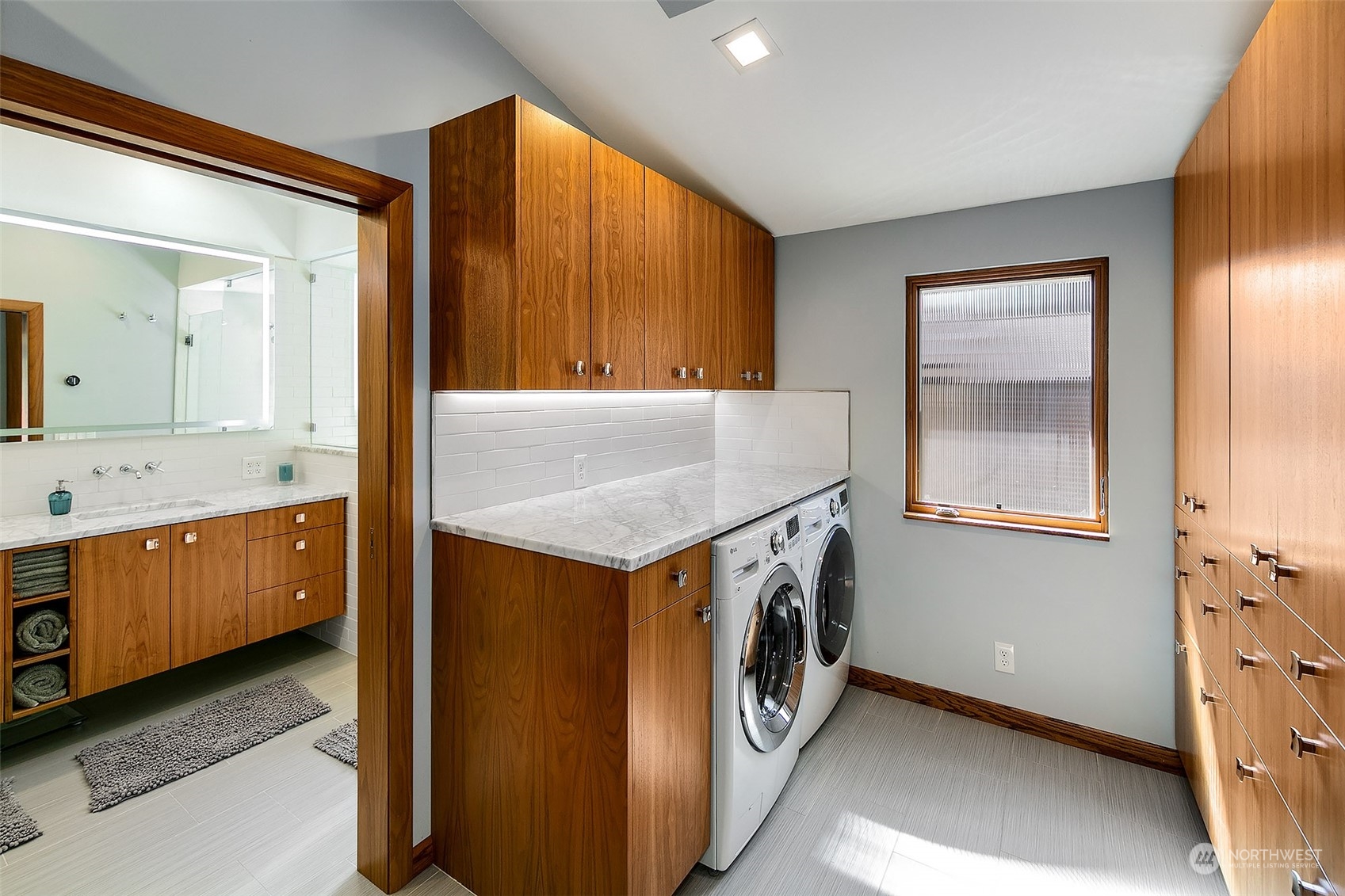 5535 Coniston Road Northeast Seattle, WA 98105 - Photo 18 of 40 Gallery Image 18