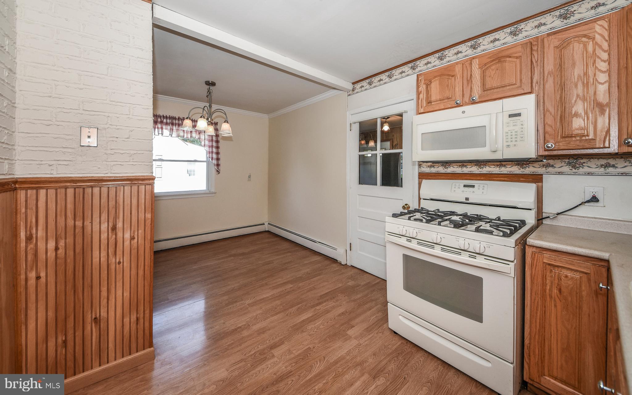 1007 Delray Street Philadelphia, PA 19116 - Photo 17 of 30 Kitchen