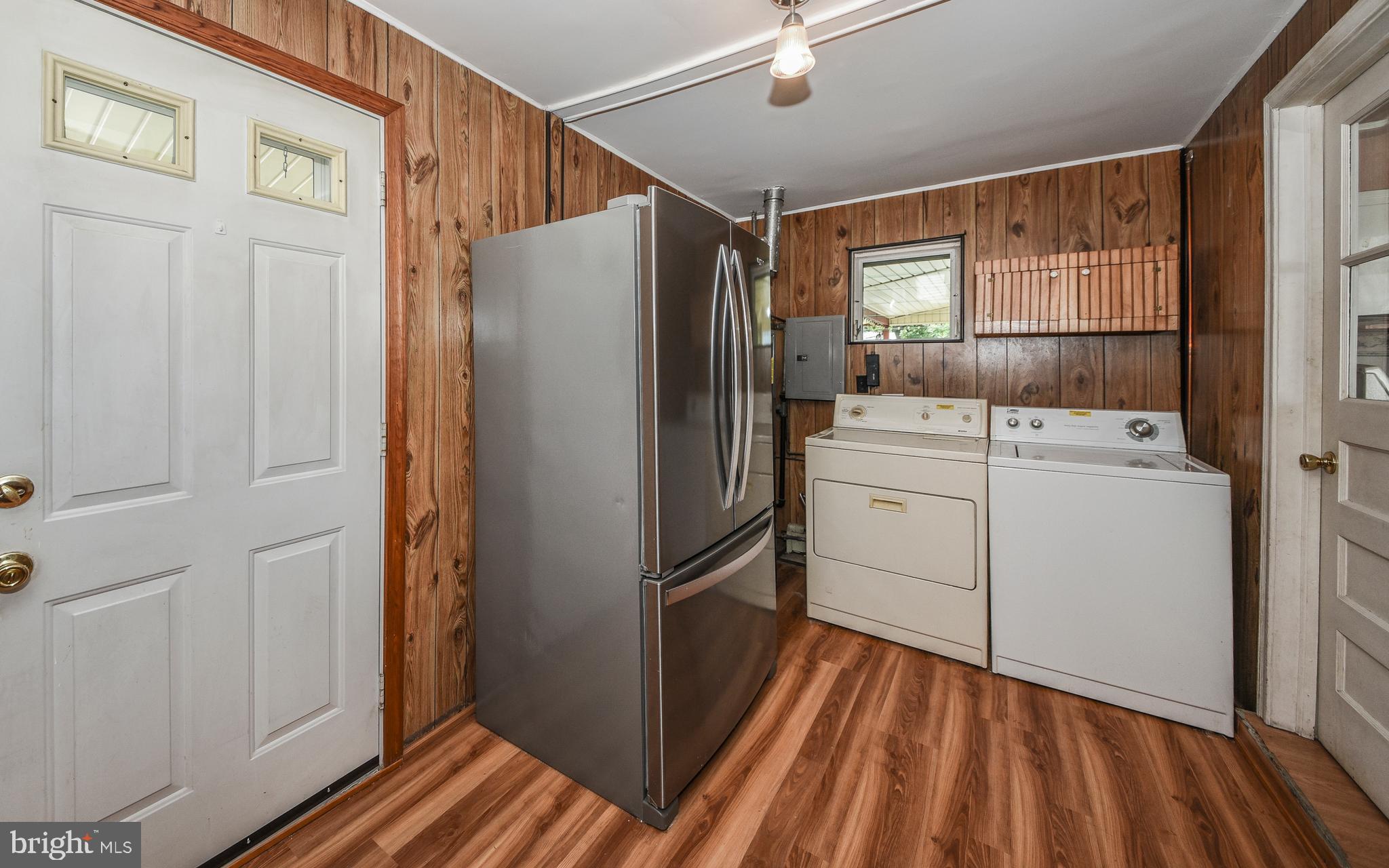 1007 Delray Street Philadelphia, PA 19116 - Photo 20 of 30 Laundry Room/ Mud Room