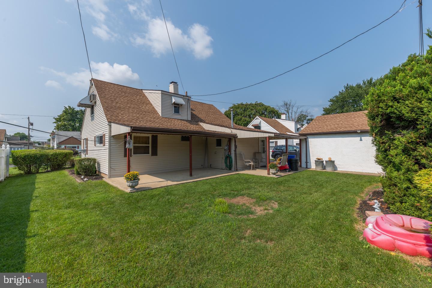1007 Delray Street Philadelphia, PA 19116 - Photo 10 of 30 Back